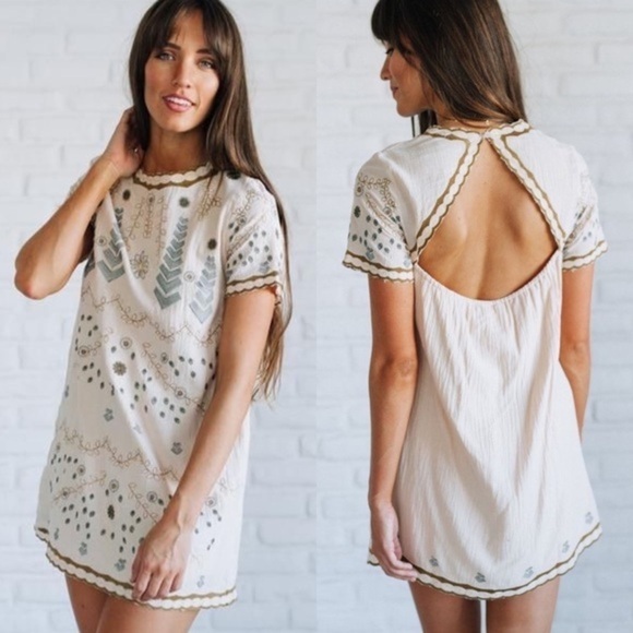 Sadie and sage embroidered open back mini dress NWT - Picture 2 of 9